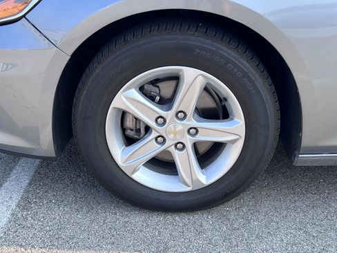Used 2024 Chevrolet Malibu LT FWD image 17