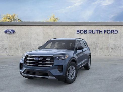 New 2025 Ford Explorer Active image 3