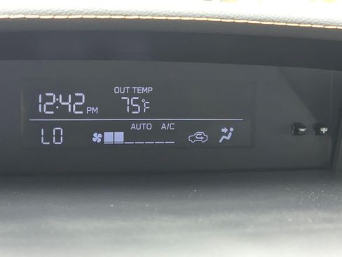 Used 2021 Subaru Crosstrek 2.5i Sport AWD/4WD image 9