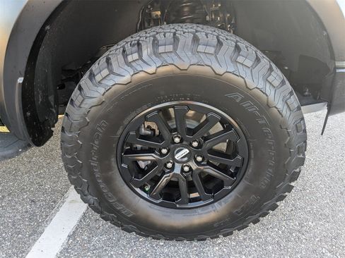Used 2025 Ford F150 Raptor image 11