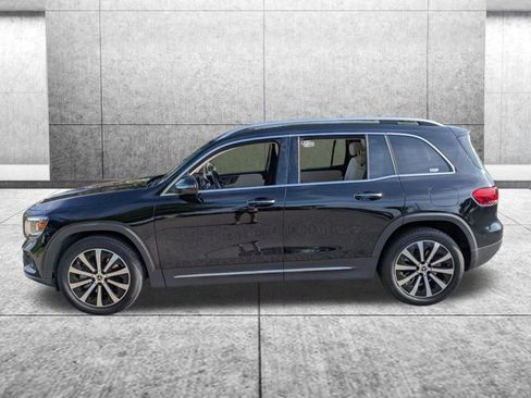 Certified 2022 Mercedes-Benz GLB 250 4MATIC image 4