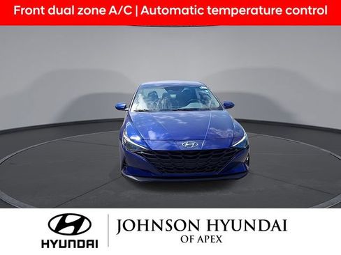 Certified 2022 Hyundai Elantra SEL FWD image 3