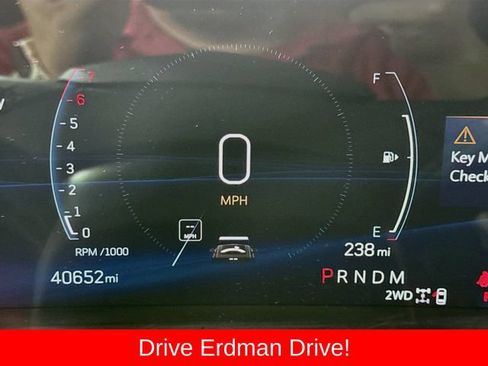 Used 2025 Cadillac XT4 Premium Luxury AWD/4WD image 33