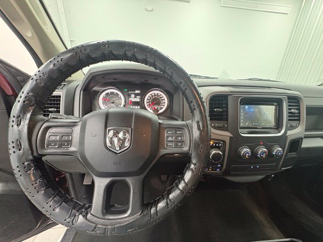 Used 2017 RAM 1500 Express AWD/4WD image 18