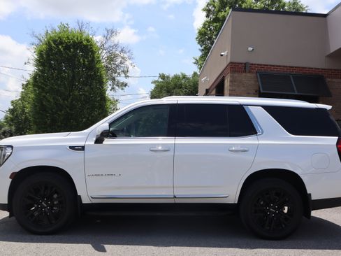 Used 2021 GMC Yukon Denali w/ LPO, Illumination Package AWD/4WD image 11