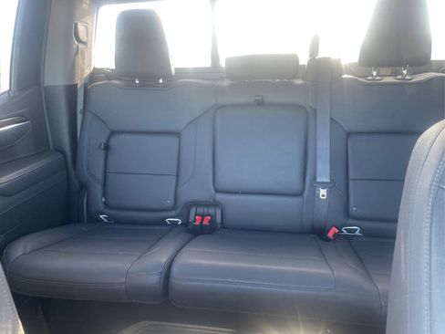 Used 2025 Chevrolet Silverado 1500 LT Trail Boss w/ Convenience Package II AWD/4WD image 10