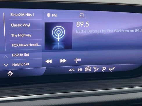 Used 2024 Buick Envision Preferred image 15