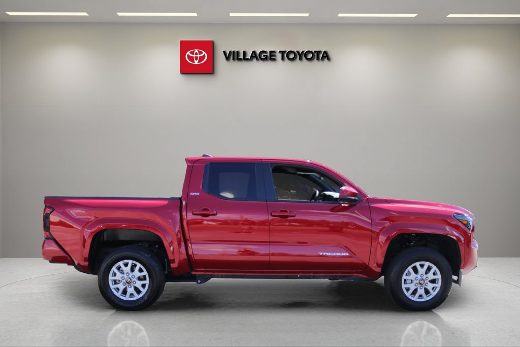 Certified 2025 Toyota Tacoma SR5 AWD/4WD image 6