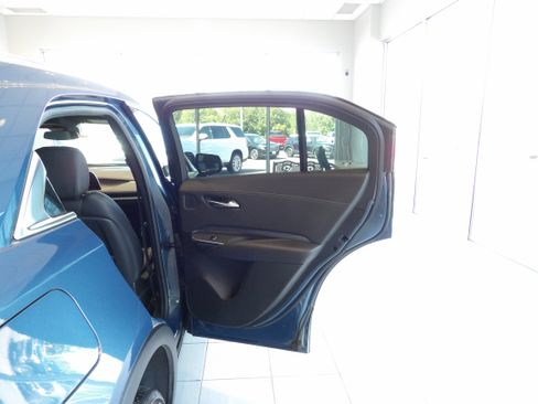 Used 2024 Cadillac XT4 Premium Luxury image 19