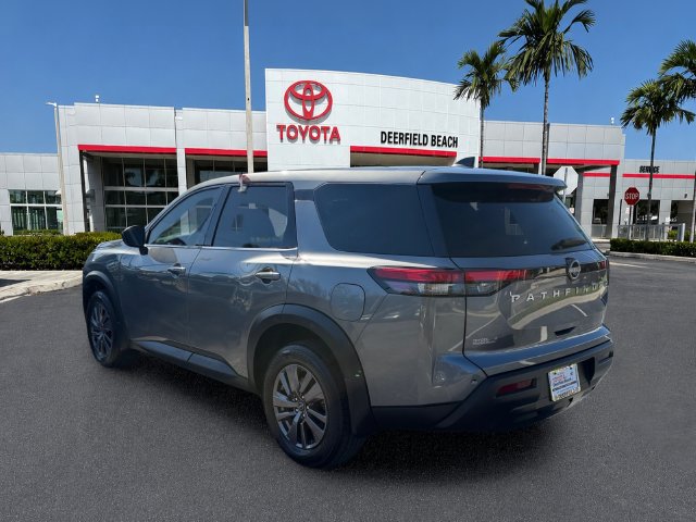 Used 2023 Nissan Pathfinder S FWD image 5