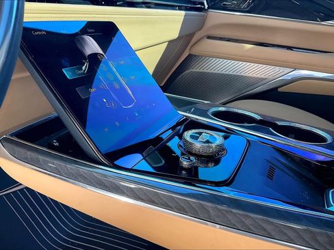 Used 2025 Cadillac Escalade IQ Sport 2 image 15