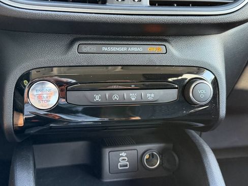 Used 2026 Ford Escape Active w/ Tech Pack #1 FWD image 24