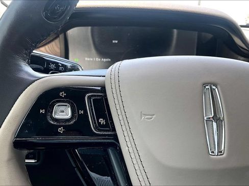 Used 2021 Lincoln Aviator Reserve w/ Equipment Group 208A AWD/4WD image 24