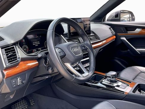 Used 2023 Audi Q5 2.0T Premium Plus w/ Premium Plus Package AWD/4WD image 18