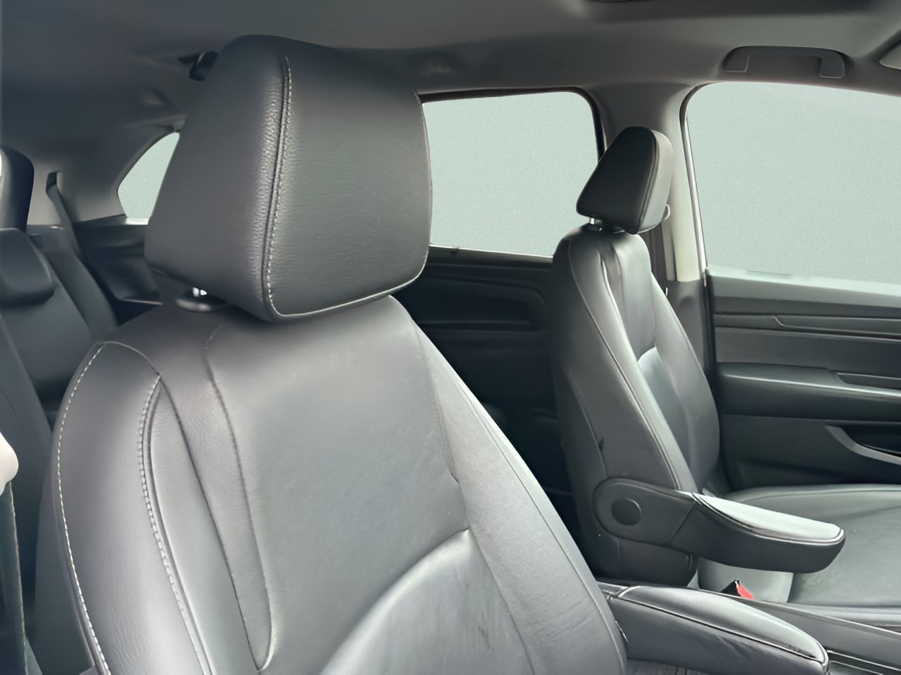 Used 2024 Honda Odyssey EX-L image 6