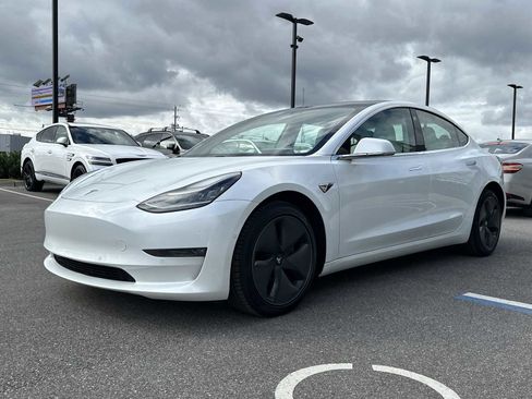 Used 2020 Tesla Model 3 Long Range image 3