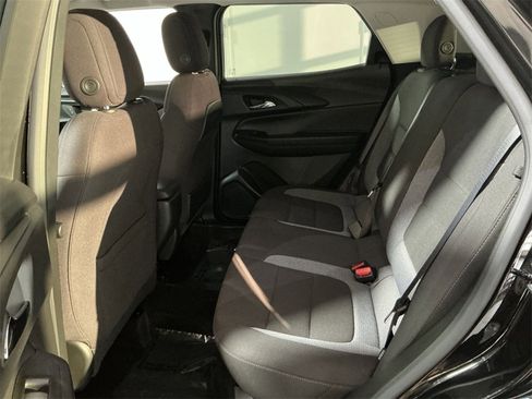 Used 2023 Chevrolet TrailBlazer LT image 32