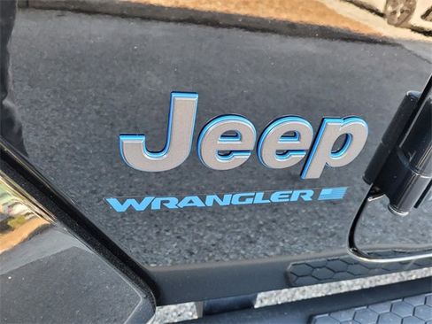 Certified 2025 Jeep Wrangler Unlimited Sahara image 4