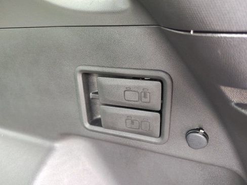 Used 2022 Chevrolet Equinox LT FWD image 30