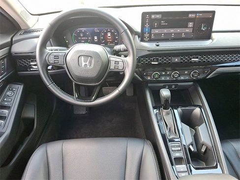 Used 2024 Honda Accord EX-L image 11