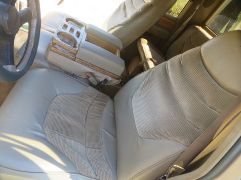 Used 1993 Chevrolet Silverado 3500 2WD Extended Cab image 19