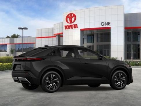 New 2026 Toyota C-HR AWD/4WD image 45