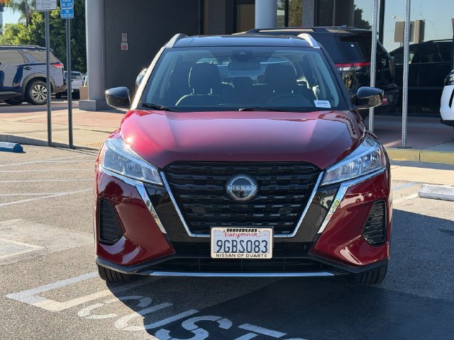 Used 2023 Nissan Kicks SV FWD image 2