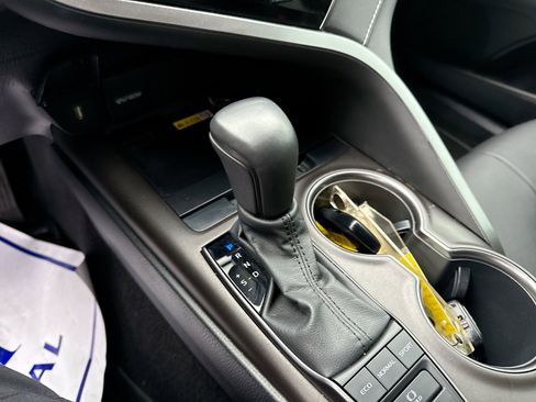 Used 2023 Toyota Camry XSE image 21