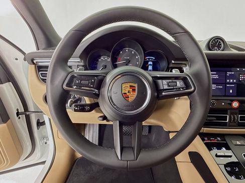 New 2026 Porsche Macan AWD/4WD image 15