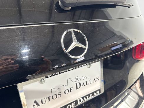 Used 2025 Mercedes-Benz GLB 250 4MATIC image 21
