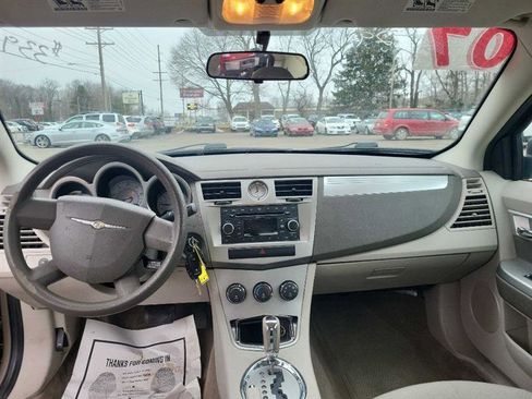 Used 2007 Chrysler Sebring Touring image 9