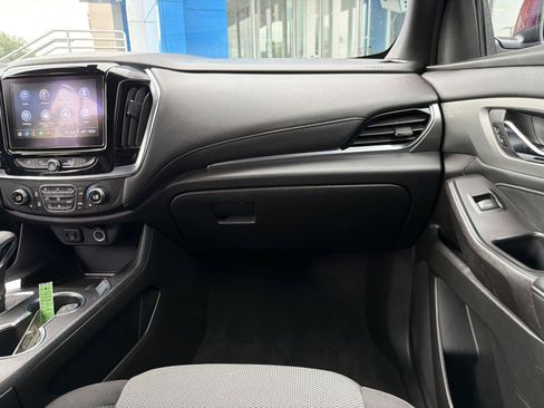 Used 2022 Chevrolet Traverse LT AWD/4WD image 32