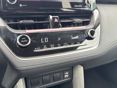 Used 2022 Toyota Corolla Cross LE w/ Black Badges Package (TMS) image 22