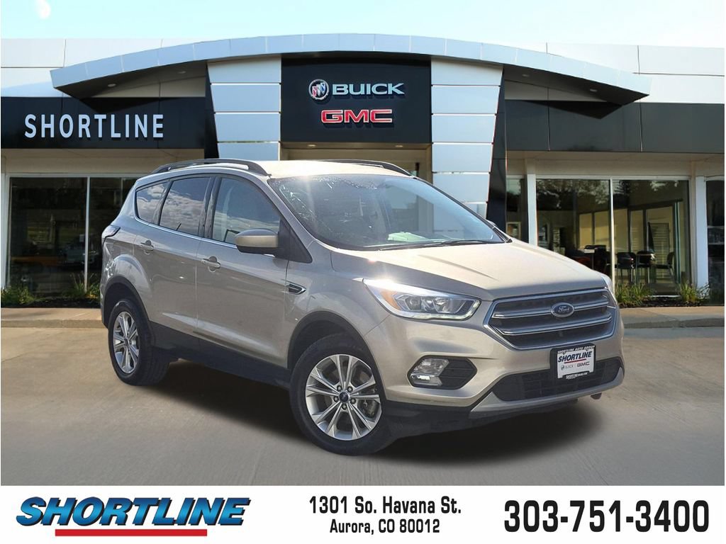 Used 2017 Ford Escape SE w/ Equipment Group 201A AWD/4WD image 1