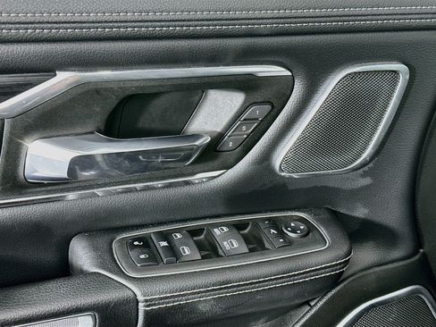 Used 2023 RAM 1500 Laramie AWD/4WD image 15