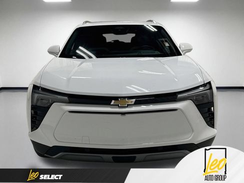Used 2024 Chevrolet Blazer EV LT AWD/4WD image 2