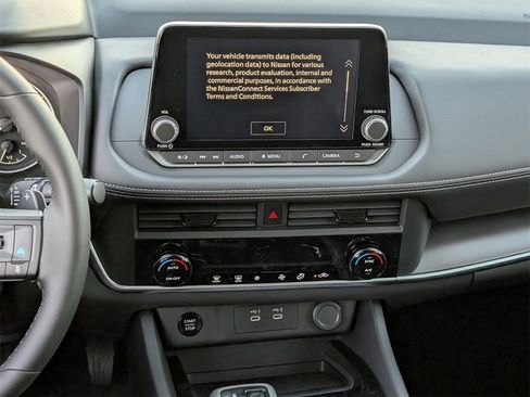 New 2026 Nissan Rogue SV image 10