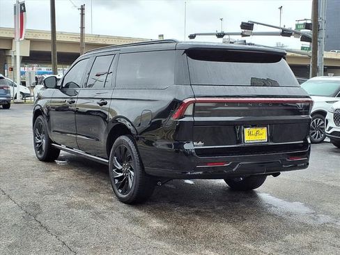 New 2025 Lincoln Navigator L Reserve w/ Jet Appearance Package AWD/4WD image 4
