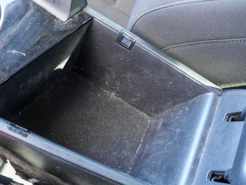 Used 2022 Hyundai Elantra SEL w/ Convenience Package image 18