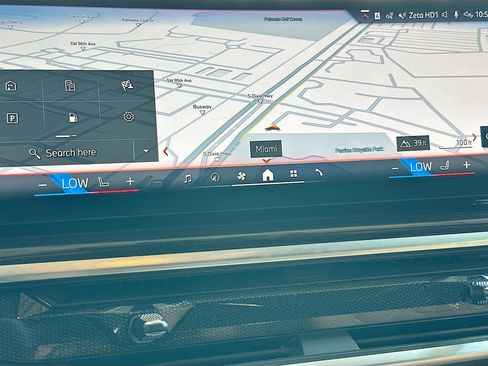 Certified 2025 BMW X5 xDrive50e image 13