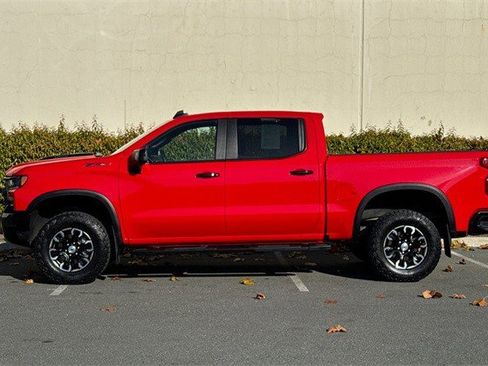 Certified 2024 Chevrolet Silverado 1500 ZR2 w/ Technology Package image 8