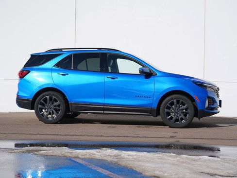 Used 2024 Chevrolet Equinox RS w/ RS Leather Package image 2