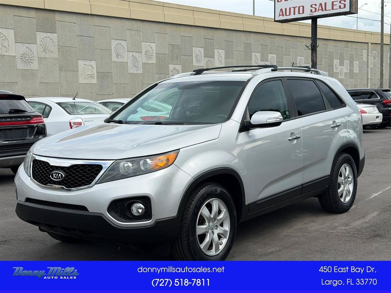 Used 2013 Kia Sorento LX FWD image 1