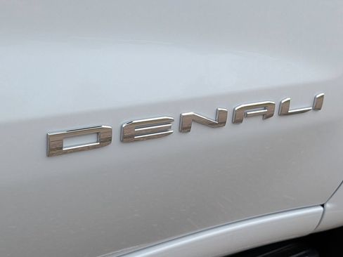 New 2026 GMC Sierra 1500 Denali w/ Denali Reserve Package AWD/4WD image 27
