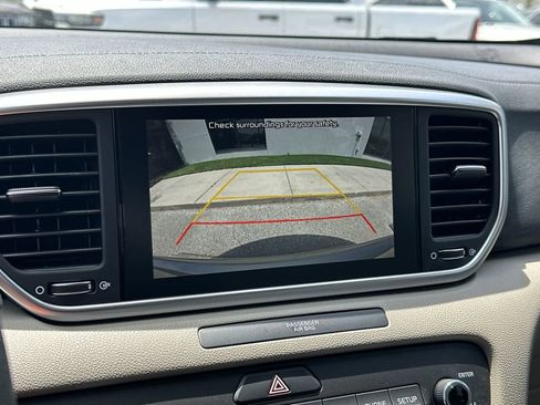 Used 2022 Kia Sportage LX image 27