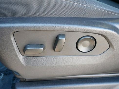 Used 2023 Chevrolet Silverado 1500 LT image 15