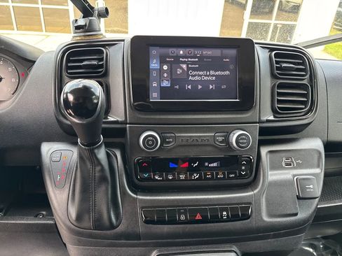 Used 2026 RAM ProMaster 2500 w/ Convenience Group FWD image 16