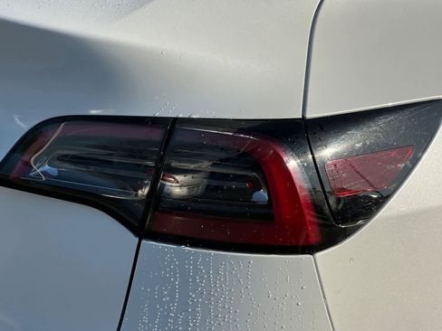 Used 2023 Tesla Model Y Long Range image 35