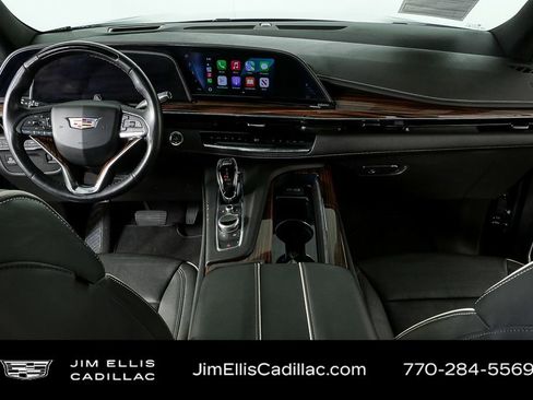 Used 2024 Cadillac Escalade ESV Premium Luxury image 20