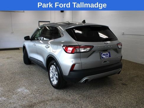 Used 2022 Ford Escape SE w/ Convenience Package AWD/4WD image 3